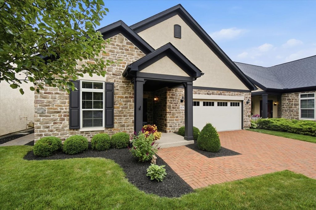 4859 Bell Classic Drive, Grove City, Ohio 43123, 2 Bedrooms Bedrooms, ,2 BathroomsBathrooms,Residential,For Sale,Bell Classic Drive,9073834 4859 Bell Classic Drive, Grove City, Ohio 43123, 2 Bedrooms Bedrooms, ,2 BathroomsBathrooms,Residential,For Sale,Bell Classic Drive,9073834