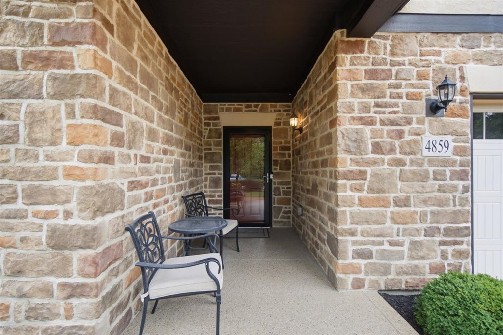 4859 Bell Classic Drive, Grove City, Ohio 43123, 2 Bedrooms Bedrooms, ,2 BathroomsBathrooms,Residential,For Sale,Bell Classic Drive,9073834 4859 Bell Classic Drive, Grove City, Ohio 43123, 2 Bedrooms Bedrooms, ,2 BathroomsBathrooms,Residential,For Sale,Bell Classic Drive,9073834