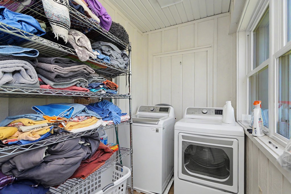 11 Countryside Drive North, Greenwich, Ohio 44837, 3 Bedrooms Bedrooms, ,2 BathroomsBathrooms,Residential,For Sale,Countryside Drive North,9073835