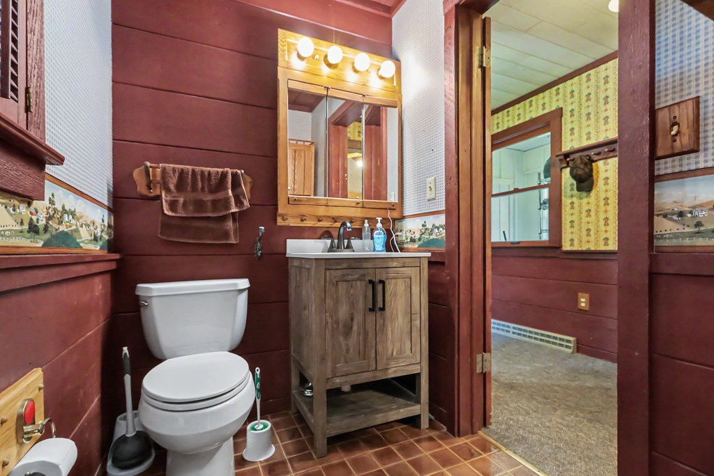 11 Countryside Drive North, Greenwich, Ohio 44837, 3 Bedrooms Bedrooms, ,2 BathroomsBathrooms,Residential,For Sale,Countryside Drive North,9073835
