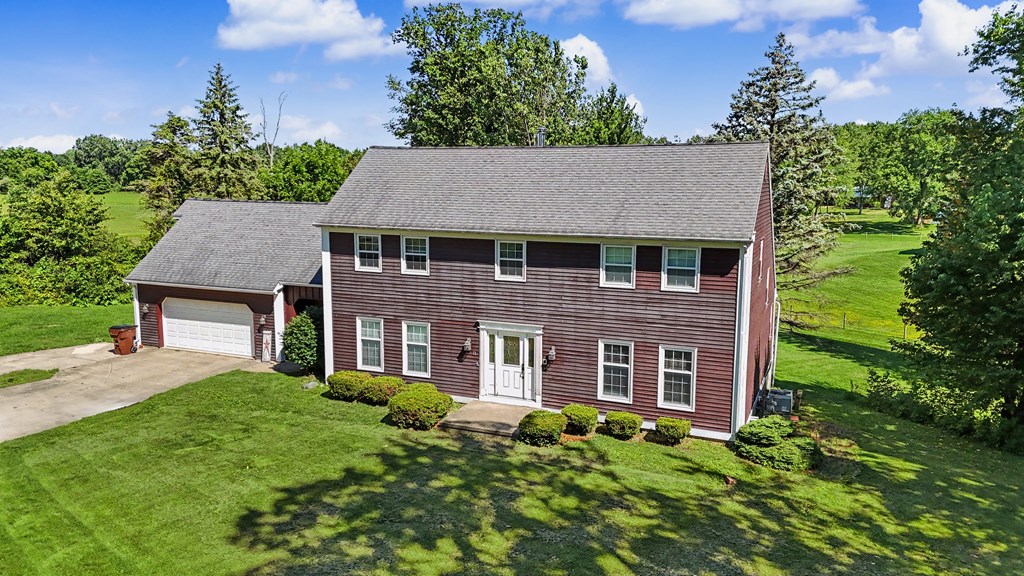 11 Countryside Drive North, Greenwich, Ohio 44837, 3 Bedrooms Bedrooms, ,2 BathroomsBathrooms,Residential,For Sale,Countryside Drive North,9073835