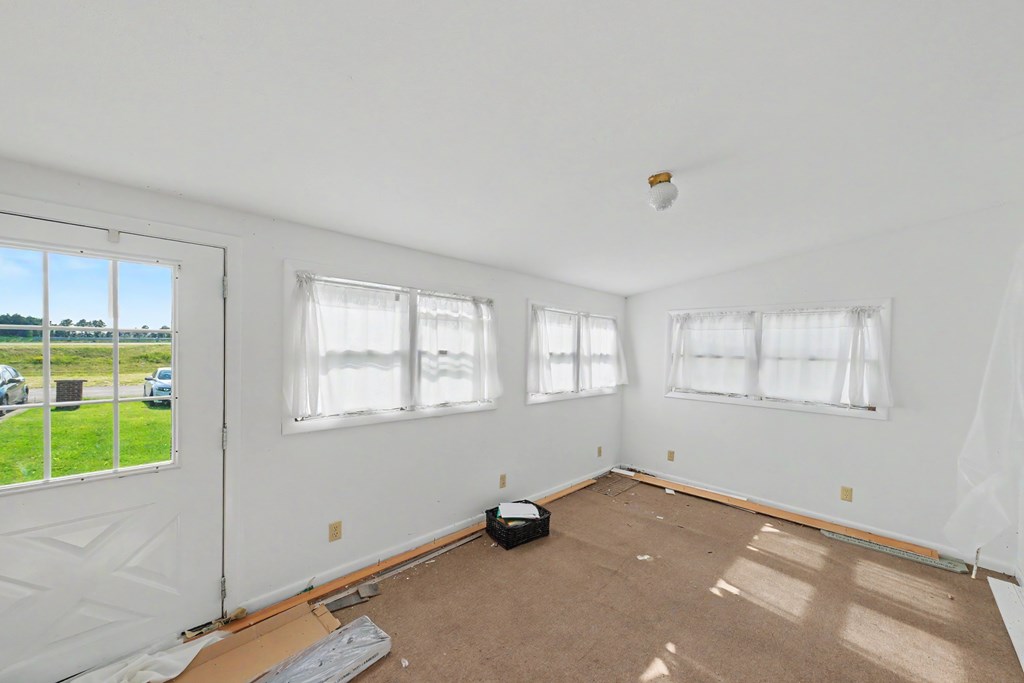 2758 Section Line Road 30 South, Willard, Ohio 44890, 3 Bedrooms Bedrooms, ,1 BathroomBathrooms,Residential,For Sale,Section Line Road 30 South,9073836