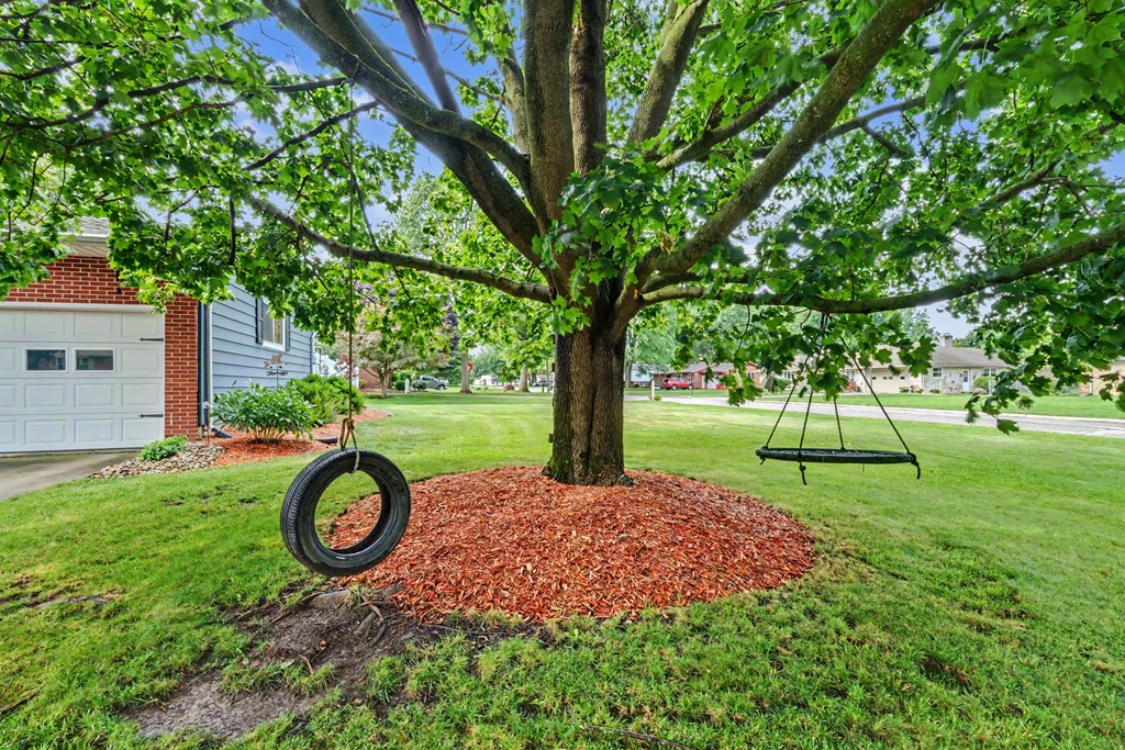825 Victoria Drive, Bucyrus, Ohio 44820, 4 Bedrooms Bedrooms, ,2 BathroomsBathrooms,Residential,For Sale,Victoria Drive,9073842 825 Victoria Drive, Bucyrus, Ohio 44820, 4 Bedrooms Bedrooms, ,2 BathroomsBathrooms,Residential,For Sale,Victoria Drive,9073842