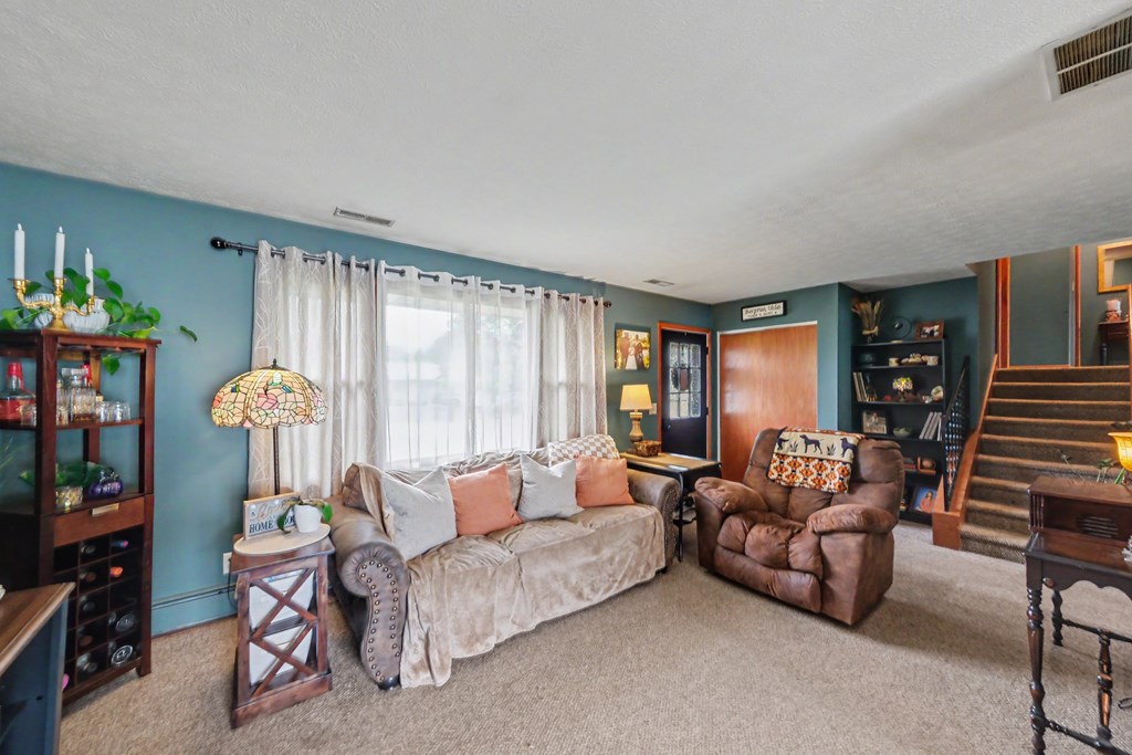 825 Victoria Drive, Bucyrus, Ohio 44820, 4 Bedrooms Bedrooms, ,2 BathroomsBathrooms,Residential,For Sale,Victoria Drive,9073842 825 Victoria Drive, Bucyrus, Ohio 44820, 4 Bedrooms Bedrooms, ,2 BathroomsBathrooms,Residential,For Sale,Victoria Drive,9073842