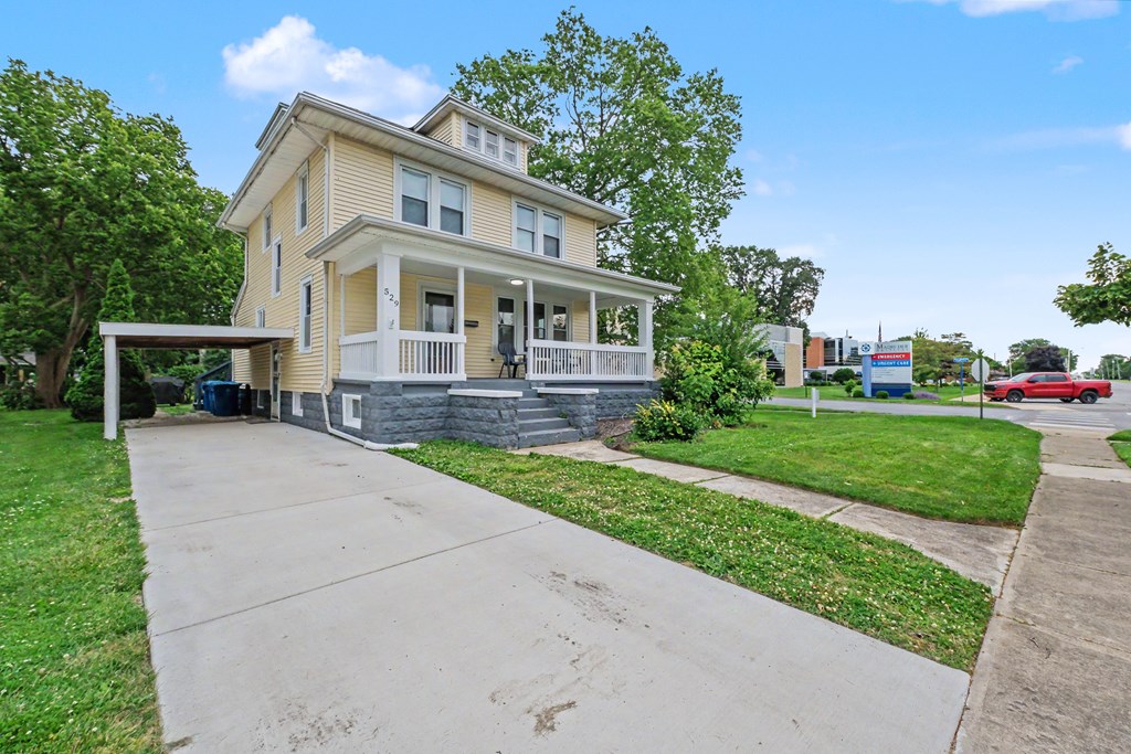 529 Fulton Street, Port Clinton, Ohio 43452, 4 Bedrooms Bedrooms, ,1 BathroomBathrooms,Residential,For Sale,Fulton Street,9073848