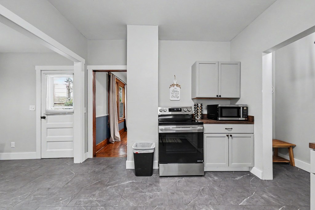 529 Fulton Street, Port Clinton, Ohio 43452, 4 Bedrooms Bedrooms, ,1 BathroomBathrooms,Residential,For Sale,Fulton Street,9073848