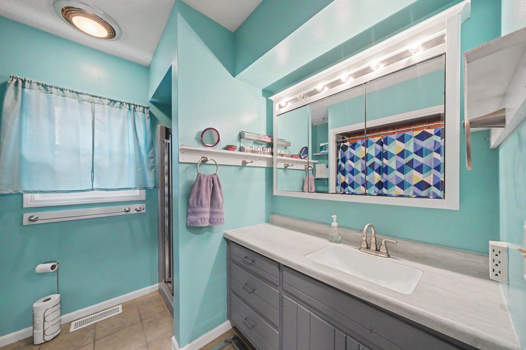 43 West Elm Street, Norwalk, Ohio 44857, 3 Bedrooms Bedrooms, ,2 BathroomsBathrooms,Residential,For Sale,West Elm Street,9073852