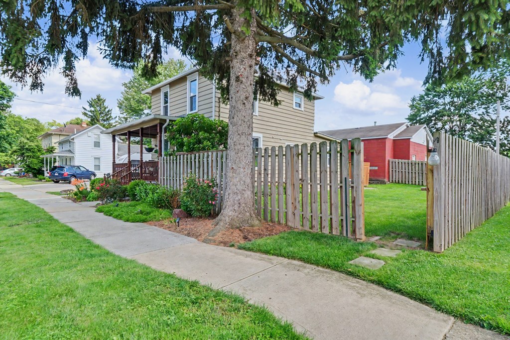 43 West Elm Street, Norwalk, Ohio 44857, 3 Bedrooms Bedrooms, ,2 BathroomsBathrooms,Residential,For Sale,West Elm Street,9073852