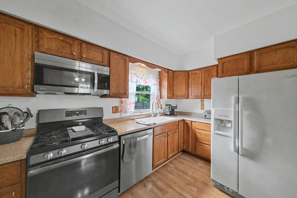 43 West Elm Street, Norwalk, Ohio 44857, 3 Bedrooms Bedrooms, ,2 BathroomsBathrooms,Residential,For Sale,West Elm Street,9073852