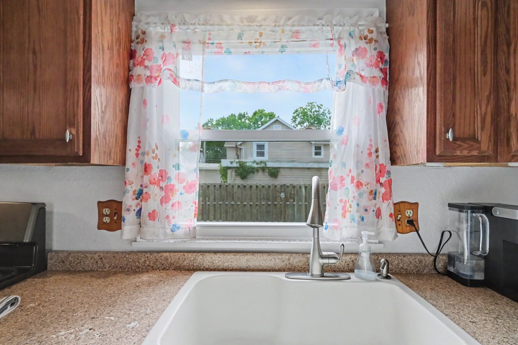 43 West Elm Street, Norwalk, Ohio 44857, 3 Bedrooms Bedrooms, ,2 BathroomsBathrooms,Residential,For Sale,West Elm Street,9073852