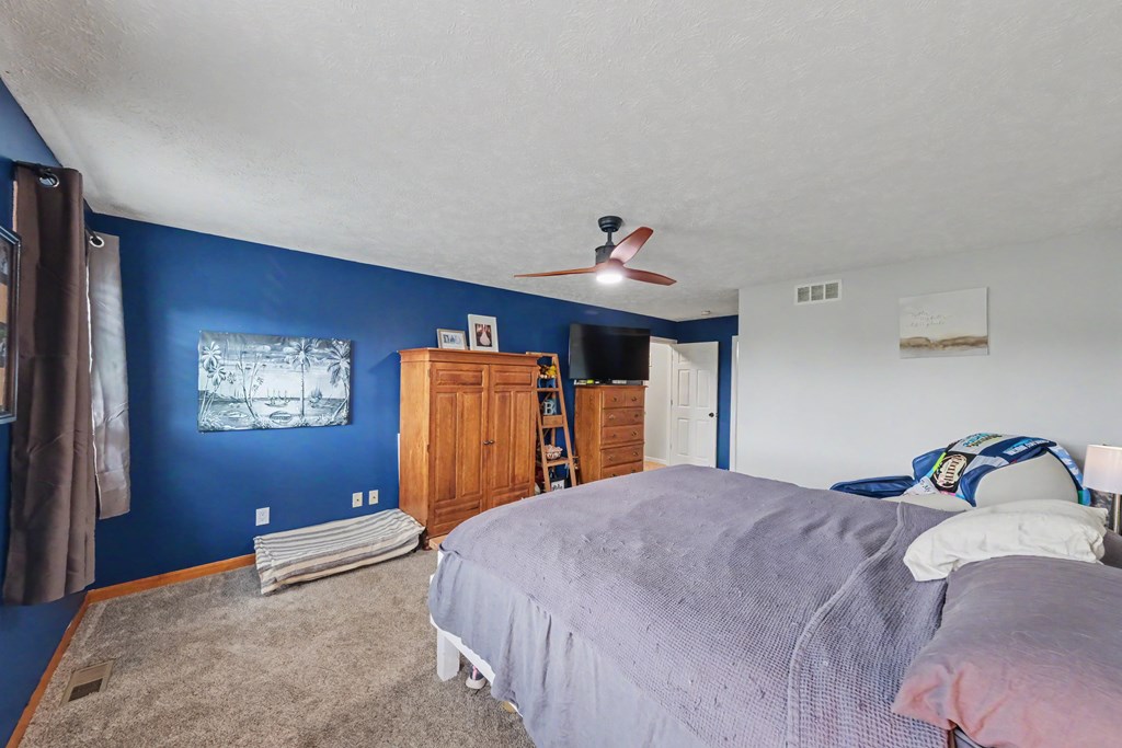 5549 State Route 19, Bucyrus, Ohio 44820, 5 Bedrooms Bedrooms, ,3 BathroomsBathrooms,Residential,For Sale,State Route 19,9073862