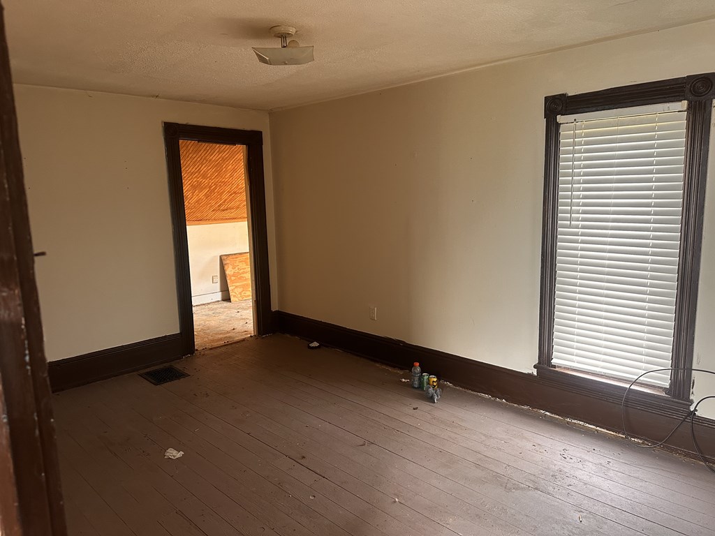 488 South Diamond Street, Mansfield, Ohio 44902, 3 Bedrooms Bedrooms, ,1 BathroomBathrooms,Residential,For Sale,South Diamond Street,9073863