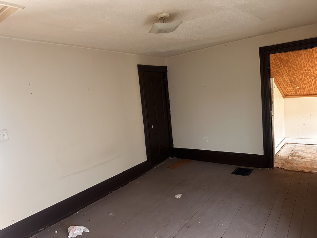 488 South Diamond Street, Mansfield, Ohio 44902, 3 Bedrooms Bedrooms, ,1 BathroomBathrooms,Residential,For Sale,South Diamond Street,9073863