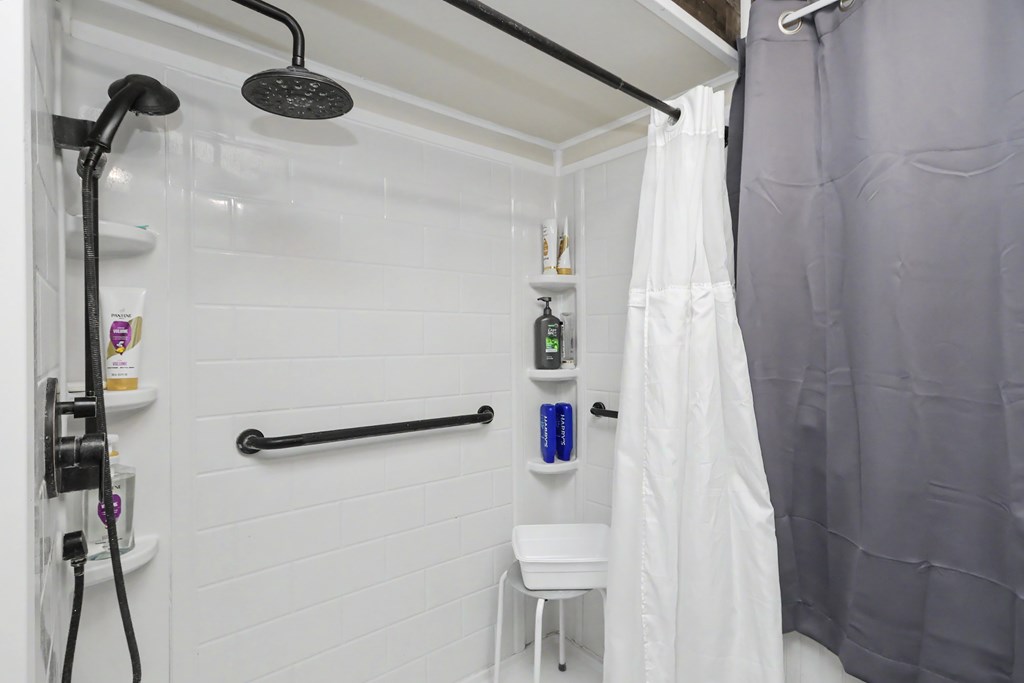 211 Oakwood Drive, Mansfield, Ohio 44906, 2 Bedrooms Bedrooms, ,1 BathroomBathrooms,Residential,For Sale,Oakwood Drive,9073880 211 Oakwood Drive, Mansfield, Ohio 44906, 2 Bedrooms Bedrooms, ,1 BathroomBathrooms,Residential,For Sale,Oakwood Drive,9073880