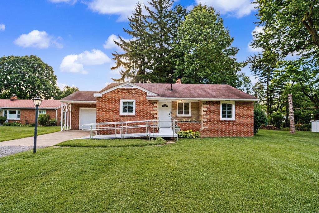 211 Oakwood Drive, Mansfield, Ohio 44906, 2 Bedrooms Bedrooms, ,1 BathroomBathrooms,Residential,For Sale,Oakwood Drive,9073880 211 Oakwood Drive, Mansfield, Ohio 44906, 2 Bedrooms Bedrooms, ,1 BathroomBathrooms,Residential,For Sale,Oakwood Drive,9073880