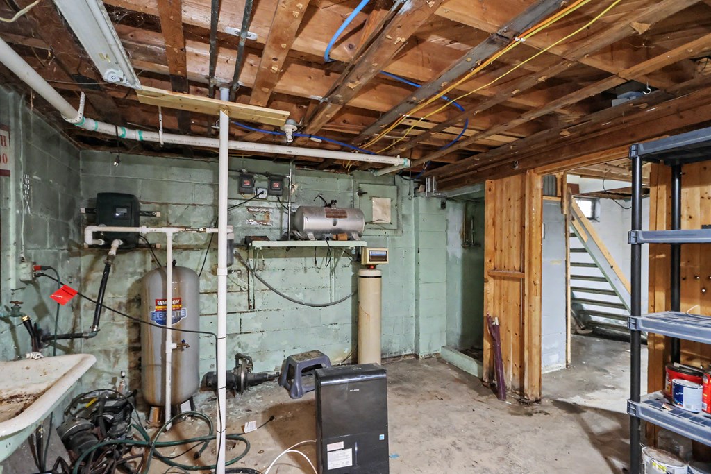 6161 State Route 61, Shelby, Ohio 44875, 2 Bedrooms Bedrooms, ,1 BathroomBathrooms,Residential,For Sale,State Route 61,9073881 6161 State Route 61, Shelby, Ohio 44875, 2 Bedrooms Bedrooms, ,1 BathroomBathrooms,Residential,For Sale,State Route 61,9073881