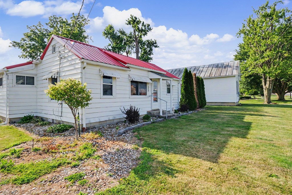 222 North Kibler Street, New Washington, Ohio 44854, 2 Bedrooms Bedrooms, ,1 BathroomBathrooms,Residential,For Sale,North Kibler Street,9073887 222 North Kibler Street, New Washington, Ohio 44854, 2 Bedrooms Bedrooms, ,1 BathroomBathrooms,Residential,For Sale,North Kibler Street,9073887