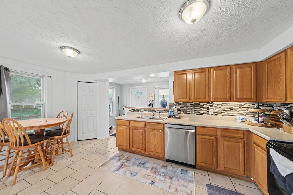 157 W Main Street, Shelby, Ohio 44875, 3 Bedrooms Bedrooms, ,2 BathroomsBathrooms,Residential,For Sale,W Main Street,9073893 157 W Main Street, Shelby, Ohio 44875, 3 Bedrooms Bedrooms, ,2 BathroomsBathrooms,Residential,For Sale,W Main Street,9073893