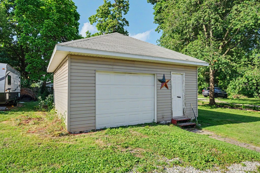 157 W Main Street, Shelby, Ohio 44875, 3 Bedrooms Bedrooms, ,2 BathroomsBathrooms,Residential,For Sale,W Main Street,9073893 157 W Main Street, Shelby, Ohio 44875, 3 Bedrooms Bedrooms, ,2 BathroomsBathrooms,Residential,For Sale,W Main Street,9073893