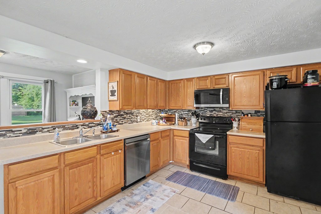 157 W Main Street, Shelby, Ohio 44875, 3 Bedrooms Bedrooms, ,2 BathroomsBathrooms,Residential,For Sale,W Main Street,9073893 157 W Main Street, Shelby, Ohio 44875, 3 Bedrooms Bedrooms, ,2 BathroomsBathrooms,Residential,For Sale,W Main Street,9073893