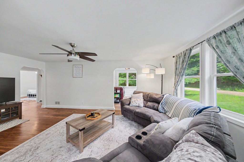 5042 Possum Run Road, Bellville, Ohio 44813, 4 Bedrooms Bedrooms, ,2 BathroomsBathrooms,Residential,For Sale,Possum Run Road,9073900 5042 Possum Run Road, Bellville, Ohio 44813, 4 Bedrooms Bedrooms, ,2 BathroomsBathrooms,Residential,For Sale,Possum Run Road,9073900