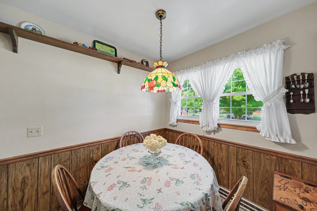 967 South Market Street, Galion, Ohio 44833, 3 Bedrooms Bedrooms, ,2 BathroomsBathrooms,Residential,For Sale,South Market Street,9073910 967 South Market Street, Galion, Ohio 44833, 3 Bedrooms Bedrooms, ,2 BathroomsBathrooms,Residential,For Sale,South Market Street,9073910