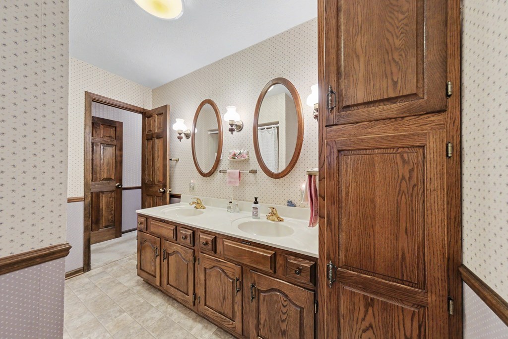 967 South Market Street, Galion, Ohio 44833, 3 Bedrooms Bedrooms, ,2 BathroomsBathrooms,Residential,For Sale,South Market Street,9073910 967 South Market Street, Galion, Ohio 44833, 3 Bedrooms Bedrooms, ,2 BathroomsBathrooms,Residential,For Sale,South Market Street,9073910