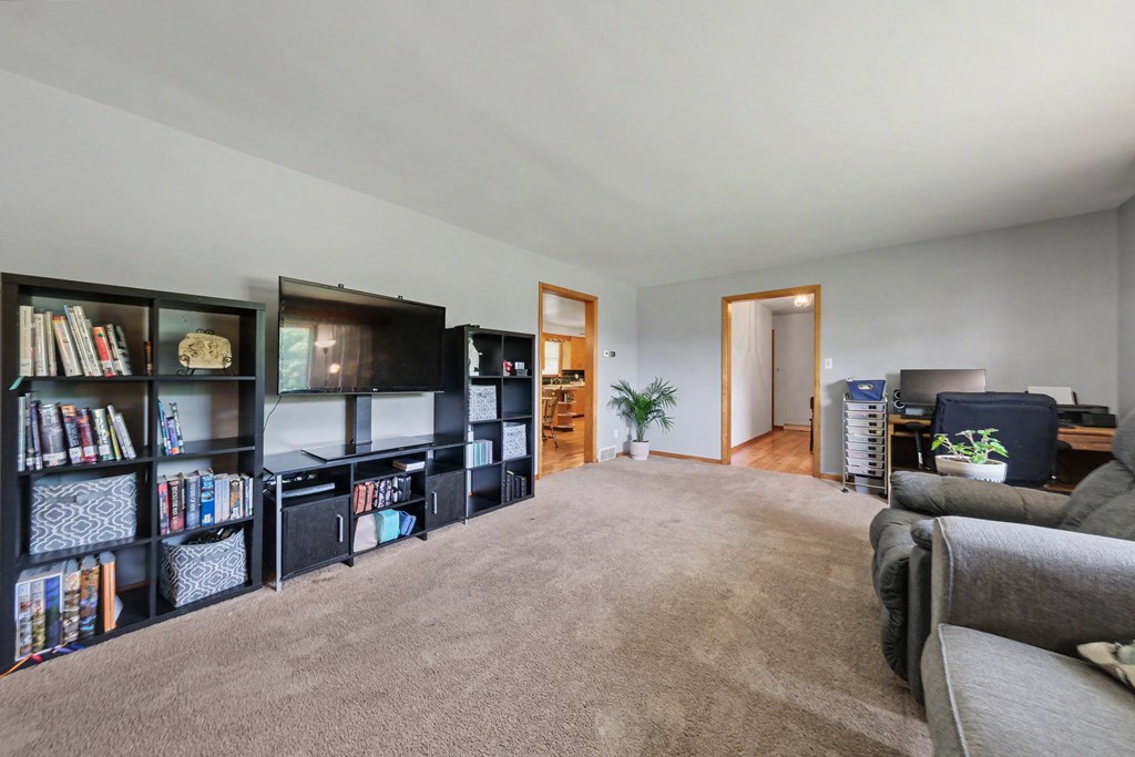 1838 South Main Street, Mansfield, Ohio 44907, 3 Bedrooms Bedrooms, ,2 BathroomsBathrooms,Residential,For Sale,South Main Street,9073911 1838 South Main Street, Mansfield, Ohio 44907, 3 Bedrooms Bedrooms, ,2 BathroomsBathrooms,Residential,For Sale,South Main Street,9073911