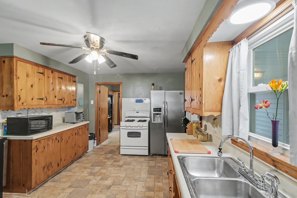 41 Randall Road, Mansfield, Ohio 44907, 3 Bedrooms Bedrooms, ,1 BathroomBathrooms,Residential,For Sale,Randall Road,9073935 41 Randall Road, Mansfield, Ohio 44907, 3 Bedrooms Bedrooms, ,1 BathroomBathrooms,Residential,For Sale,Randall Road,9073935