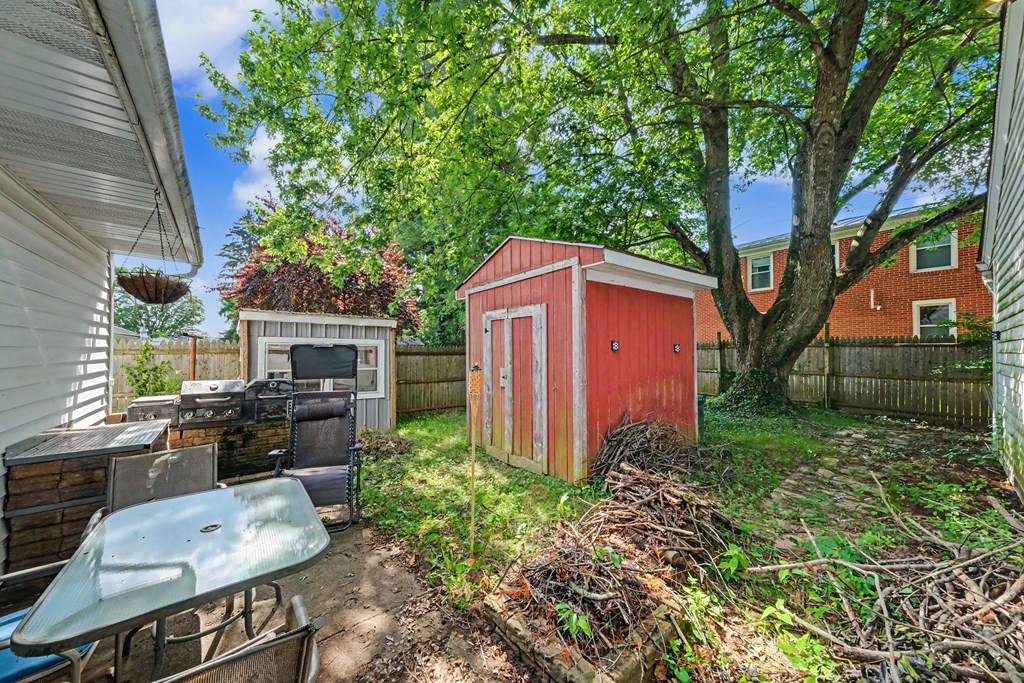 41 Randall Road, Mansfield, Ohio 44907, 3 Bedrooms Bedrooms, ,1 BathroomBathrooms,Residential,For Sale,Randall Road,9073935 41 Randall Road, Mansfield, Ohio 44907, 3 Bedrooms Bedrooms, ,1 BathroomBathrooms,Residential,For Sale,Randall Road,9073935
