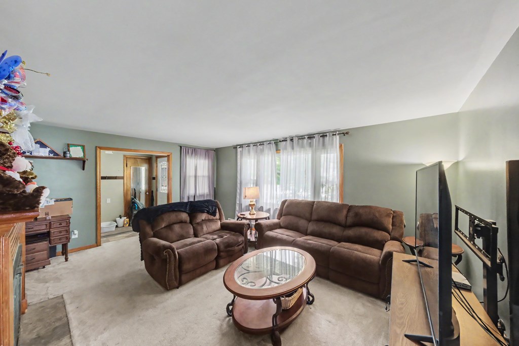 41 Randall Road, Mansfield, Ohio 44907, 3 Bedrooms Bedrooms, ,1 BathroomBathrooms,Residential,For Sale,Randall Road,9073935 41 Randall Road, Mansfield, Ohio 44907, 3 Bedrooms Bedrooms, ,1 BathroomBathrooms,Residential,For Sale,Randall Road,9073935