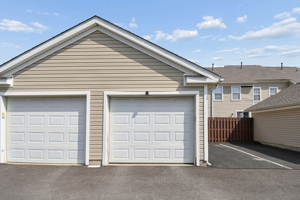 5737 High Rock Drive, Westerville, Ohio 43081, 2 Bedrooms Bedrooms, ,2 BathroomsBathrooms,Residential,For Sale,High Rock Drive,9073939