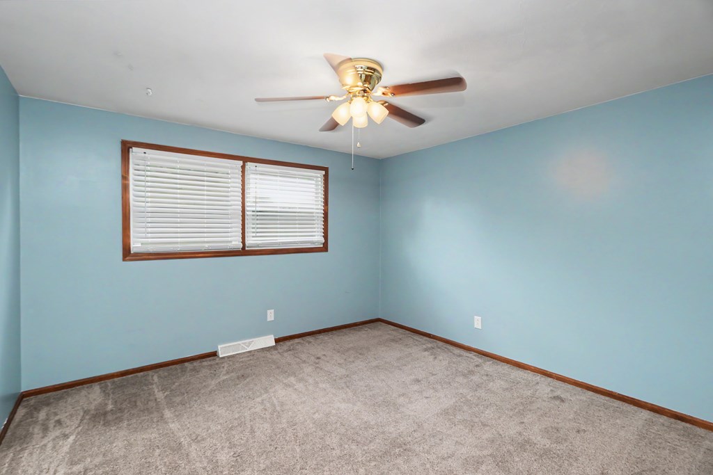 1705 Devonshire Lane, Mansfield, Ohio 44907, 3 Bedrooms Bedrooms, ,2 BathroomsBathrooms,Residential,For Sale,Devonshire Lane,9073963