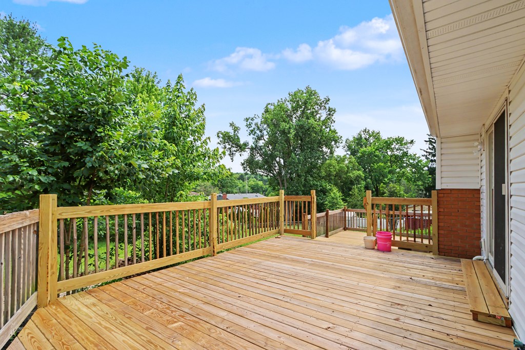 1705 Devonshire Lane, Mansfield, Ohio 44907, 3 Bedrooms Bedrooms, ,2 BathroomsBathrooms,Residential,For Sale,Devonshire Lane,9073963