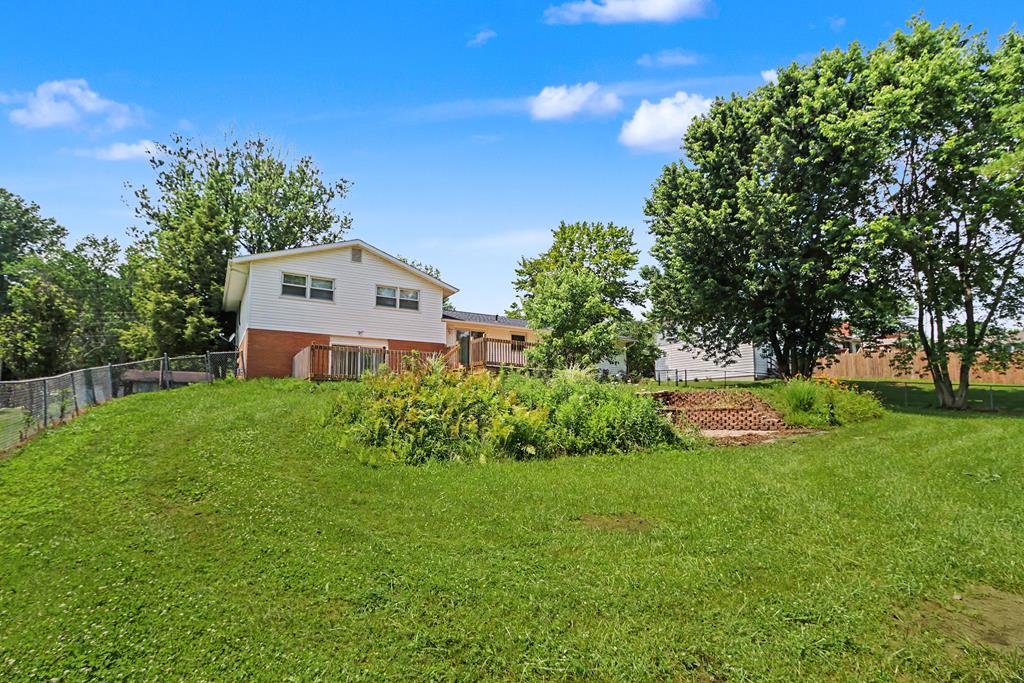 1705 Devonshire Lane, Mansfield, Ohio 44907, 3 Bedrooms Bedrooms, ,2 BathroomsBathrooms,Residential,For Sale,Devonshire Lane,9073963