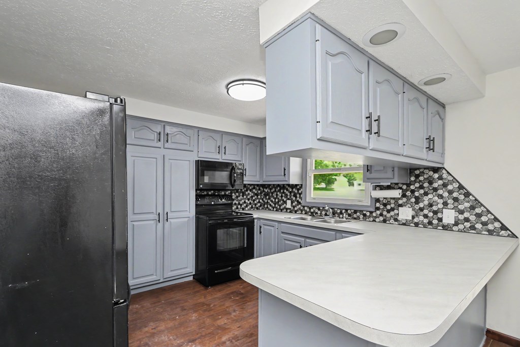 1705 Devonshire Lane, Mansfield, Ohio 44907, 3 Bedrooms Bedrooms, ,2 BathroomsBathrooms,Residential,For Sale,Devonshire Lane,9073963