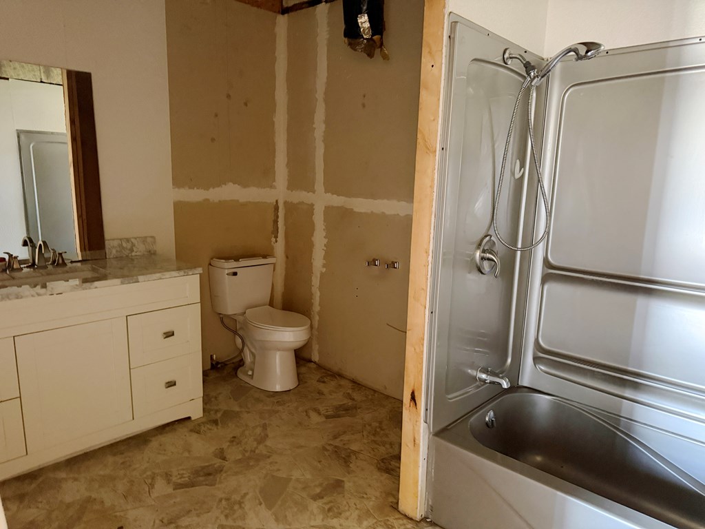 300 E Cross Street, Columbus Grove, Ohio 45830, 2 Bedrooms Bedrooms, ,1 BathroomBathrooms,Residential,For Sale,E Cross Street,9073977 300 E Cross Street, Columbus Grove, Ohio 45830, 2 Bedrooms Bedrooms, ,1 BathroomBathrooms,Residential,For Sale,E Cross Street,9073977