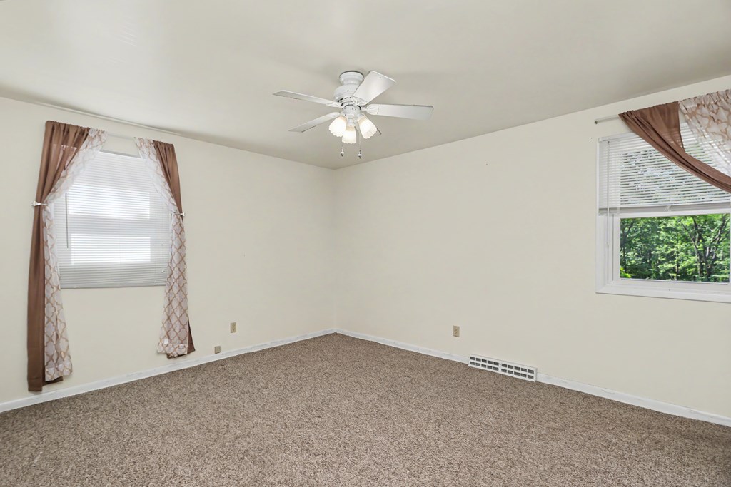 79 Redwood Road, Mansfield, Ohio 44907, 3 Bedrooms Bedrooms, ,2 BathroomsBathrooms,Residential,For Sale,Redwood Road,9074004 79 Redwood Road, Mansfield, Ohio 44907, 3 Bedrooms Bedrooms, ,2 BathroomsBathrooms,Residential,For Sale,Redwood Road,9074004