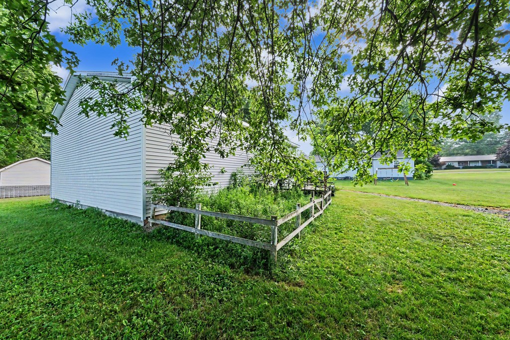 34 Brooks Court, Plymouth, Ohio 44865, 2 Bedrooms Bedrooms, ,1 BathroomBathrooms,Residential,For Sale,Brooks Court,9074008 34 Brooks Court, Plymouth, Ohio 44865, 2 Bedrooms Bedrooms, ,1 BathroomBathrooms,Residential,For Sale,Brooks Court,9074008