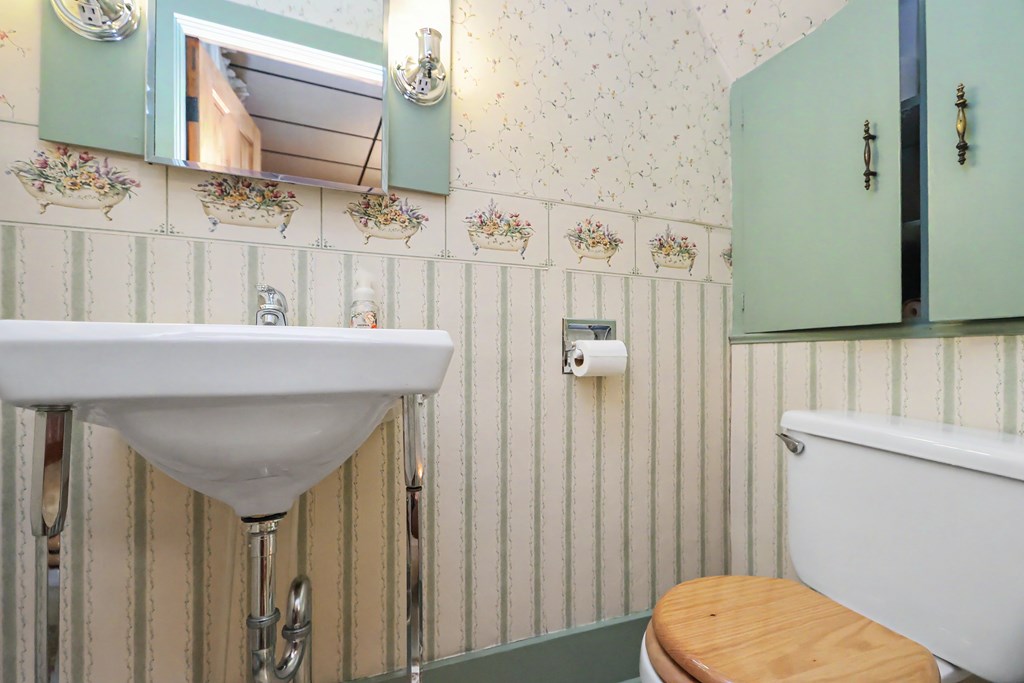 536 Cherry Street, Galion, Ohio 44833, 3 Bedrooms Bedrooms, ,1 BathroomBathrooms,Residential,For Sale,Cherry Street,9074053 536 Cherry Street, Galion, Ohio 44833, 3 Bedrooms Bedrooms, ,1 BathroomBathrooms,Residential,For Sale,Cherry Street,9074053