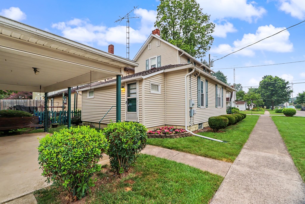 536 Cherry Street, Galion, Ohio 44833, 3 Bedrooms Bedrooms, ,1 BathroomBathrooms,Residential,For Sale,Cherry Street,9074053 536 Cherry Street, Galion, Ohio 44833, 3 Bedrooms Bedrooms, ,1 BathroomBathrooms,Residential,For Sale,Cherry Street,9074053