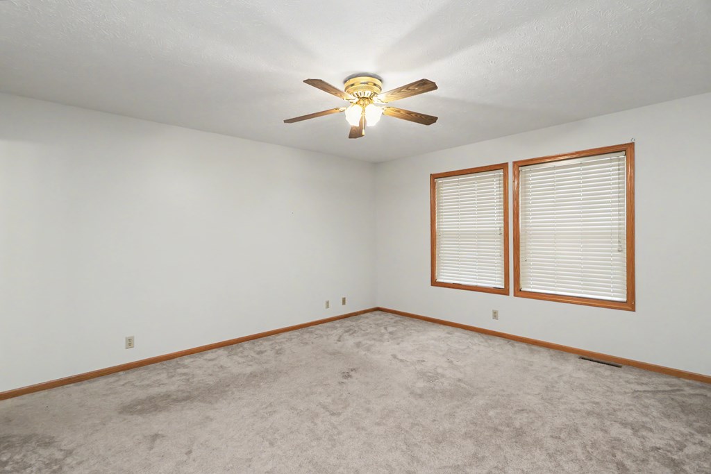 912 Greenfield Drive, Lexington, Ohio 44904, 2 Bedrooms Bedrooms, ,3 BathroomsBathrooms,Residential,For Sale,Greenfield Drive,9074070