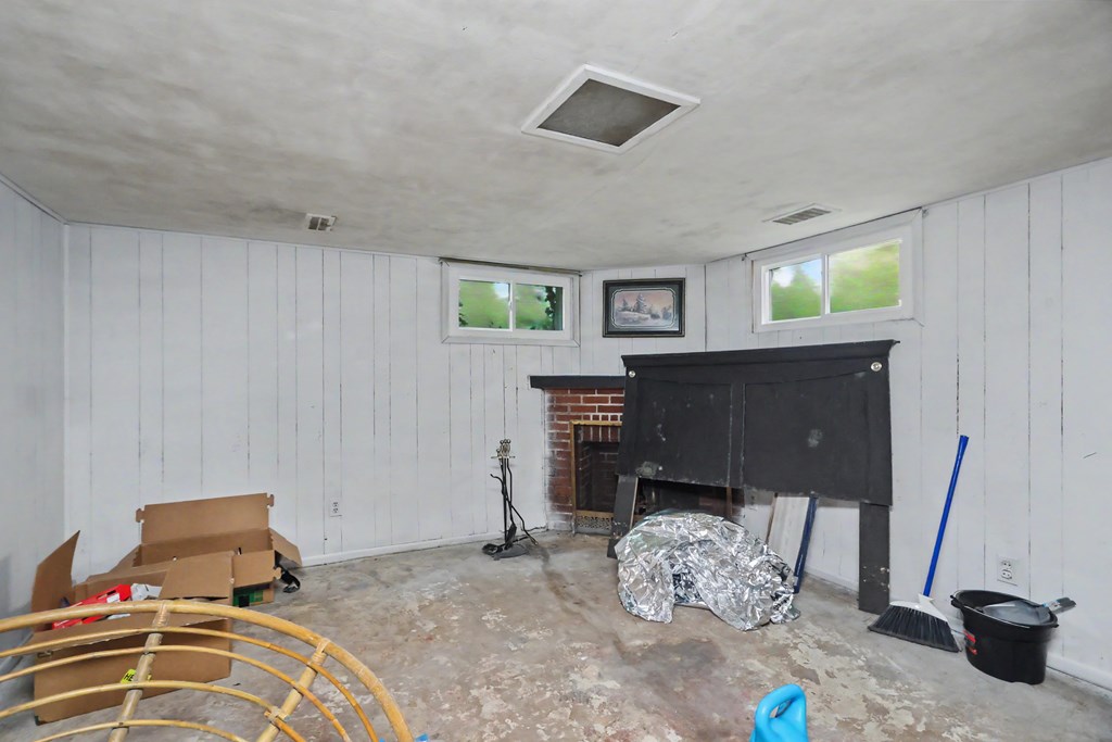 344 Ruth Avenue, Mansfield, Ohio 44907, 4 Bedrooms Bedrooms, ,1 BathroomBathrooms,Residential,For Sale,Ruth Avenue,9074072 344 Ruth Avenue, Mansfield, Ohio 44907, 4 Bedrooms Bedrooms, ,1 BathroomBathrooms,Residential,For Sale,Ruth Avenue,9074072