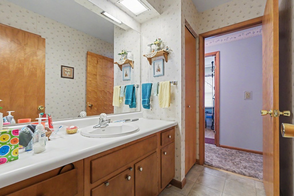 1223 Brookview Drive, Huron, Ohio 44839, 3 Bedrooms Bedrooms, ,1 BathroomBathrooms,Residential,For Sale,Brookview Drive,9074073 1223 Brookview Drive, Huron, Ohio 44839, 3 Bedrooms Bedrooms, ,1 BathroomBathrooms,Residential,For Sale,Brookview Drive,9074073