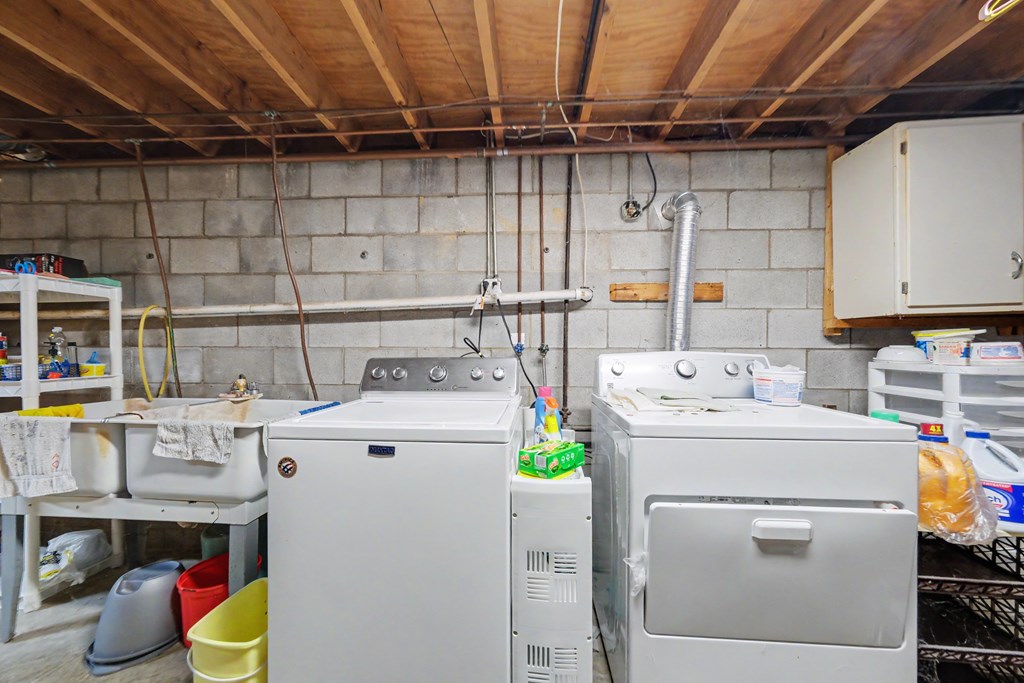 1223 Brookview Drive, Huron, Ohio 44839, 3 Bedrooms Bedrooms, ,1 BathroomBathrooms,Residential,For Sale,Brookview Drive,9074073 1223 Brookview Drive, Huron, Ohio 44839, 3 Bedrooms Bedrooms, ,1 BathroomBathrooms,Residential,For Sale,Brookview Drive,9074073