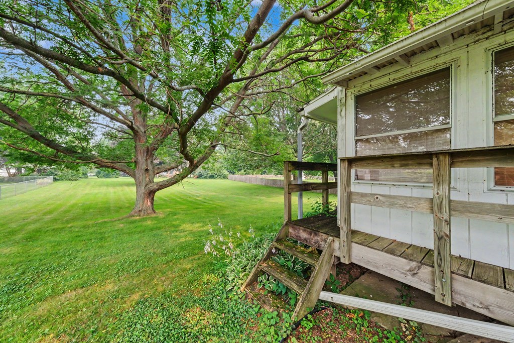 1223 Brookview Drive, Huron, Ohio 44839, 3 Bedrooms Bedrooms, ,1 BathroomBathrooms,Residential,For Sale,Brookview Drive,9074073 1223 Brookview Drive, Huron, Ohio 44839, 3 Bedrooms Bedrooms, ,1 BathroomBathrooms,Residential,For Sale,Brookview Drive,9074073