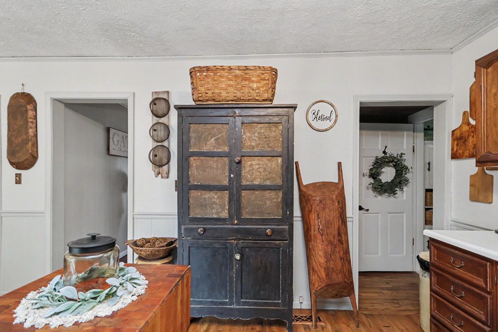 4 W Union Street, Greenwich, Ohio 44837, 3 Bedrooms Bedrooms, ,1 BathroomBathrooms,Residential,For Sale,W Union Street,20100113