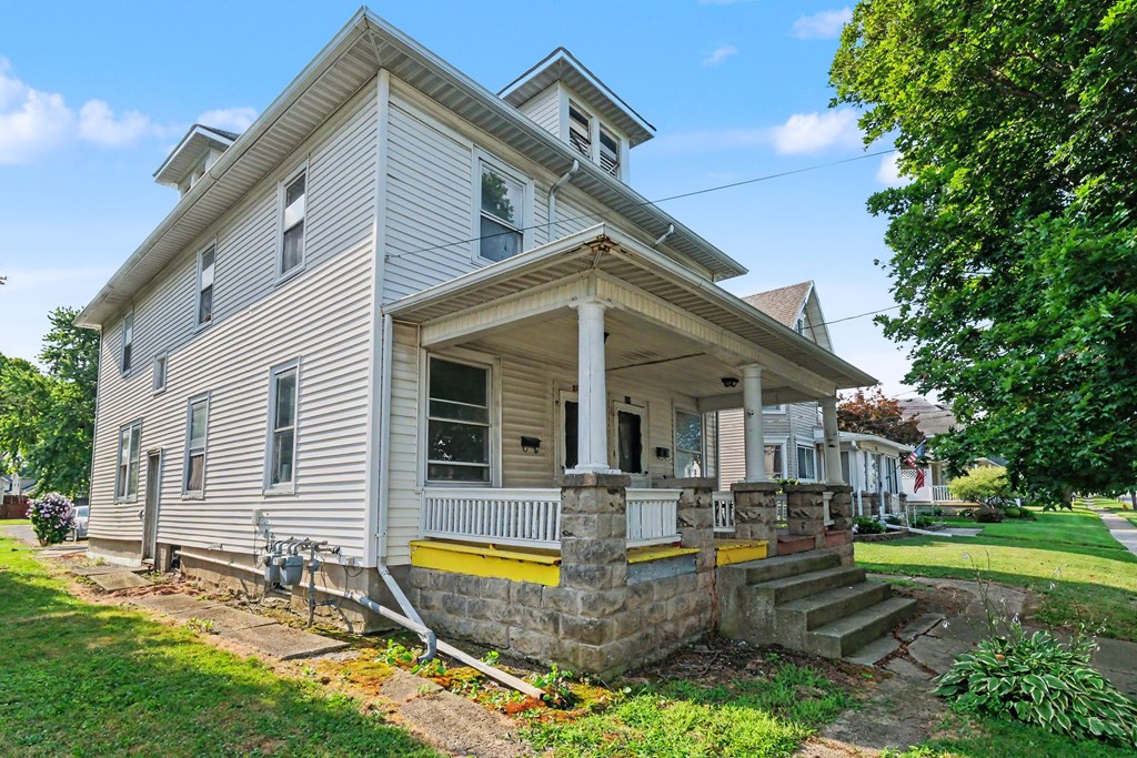 314 - 316 North Sandusky Street, Bellevue, Ohio 44811, 4 Bedrooms Bedrooms, ,Residential Income,For Sale,- 316 North Sandusky Street,20100116 314 - 316 North Sandusky Street, Bellevue, Ohio 44811, 4 Bedrooms Bedrooms, ,Residential Income,For Sale,- 316 North Sandusky Street,20100116