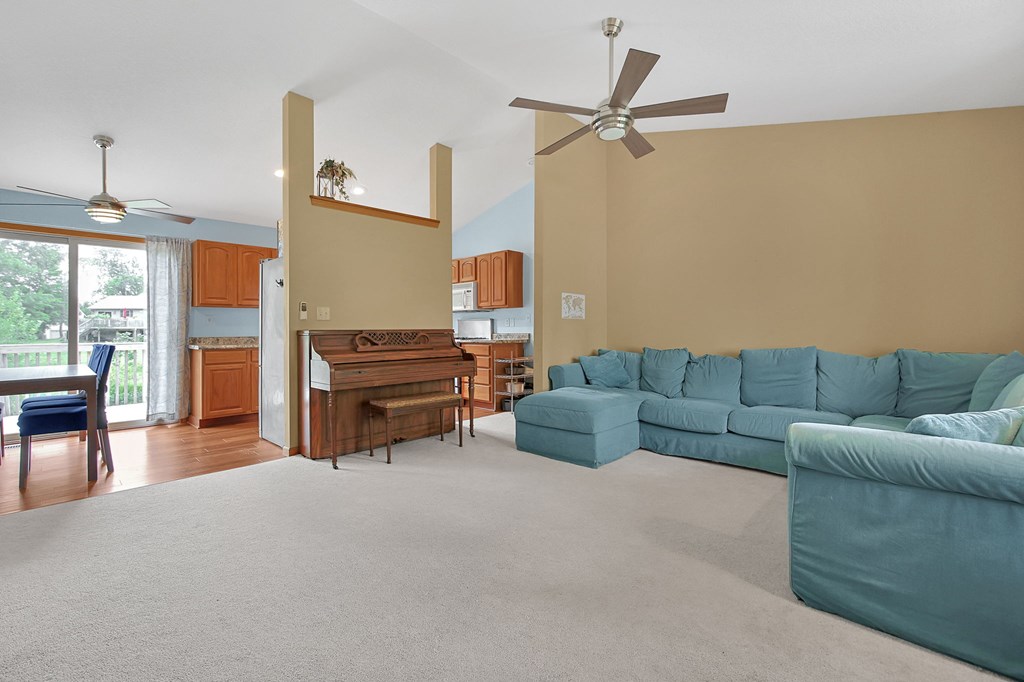 177 Lakeview Heights Drive, Howard, Ohio 43028, 4 Bedrooms Bedrooms, ,2 BathroomsBathrooms,Residential,For Sale,Lakeview Heights Drive,20100131