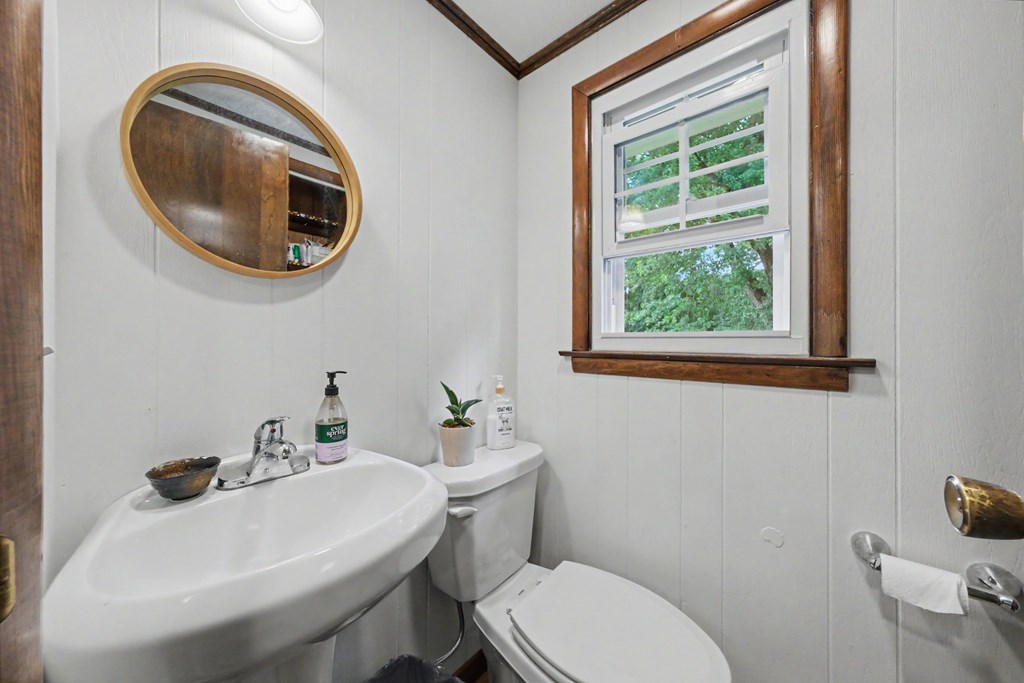 193 West Elm Street, Butler, Ohio 44822, 3 Bedrooms Bedrooms, ,1 BathroomBathrooms,Residential,For Sale,West Elm Street,20100132
